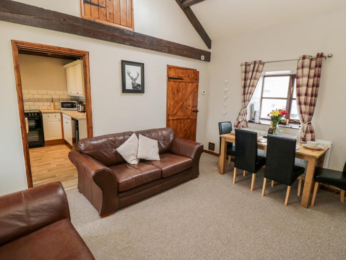 Stable Cottage Staintondale Bagian luar foto